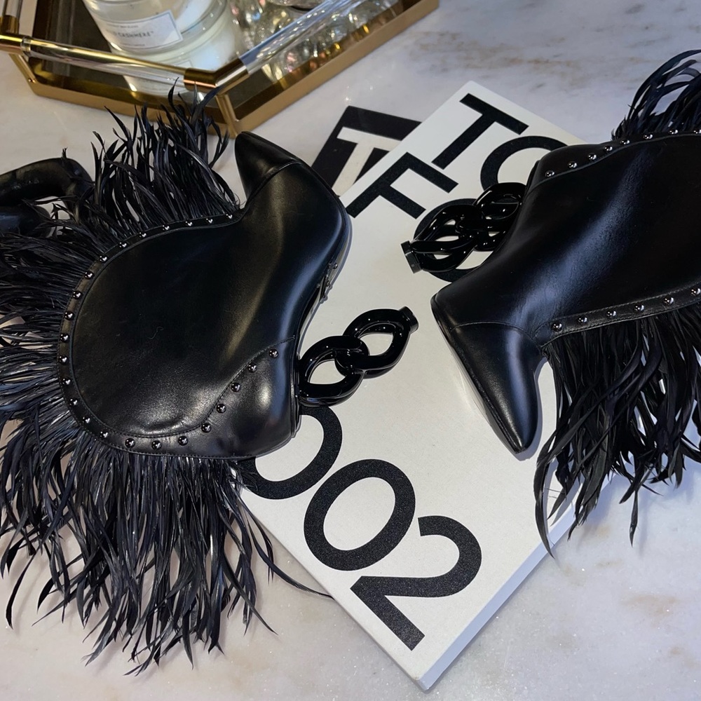 Balmain Runway Izabel Domed Feather-Trimmed Leather Ankle Boots Witchy Moody - Picture 5 of 16
